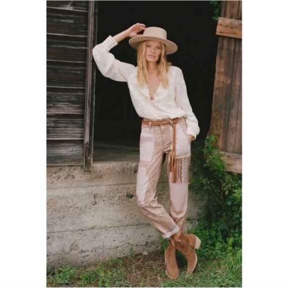 PILCRO Antropologie Beige Floral Cotton Denim Embroidered Tapered Pants 28 - Picture 2 of 12